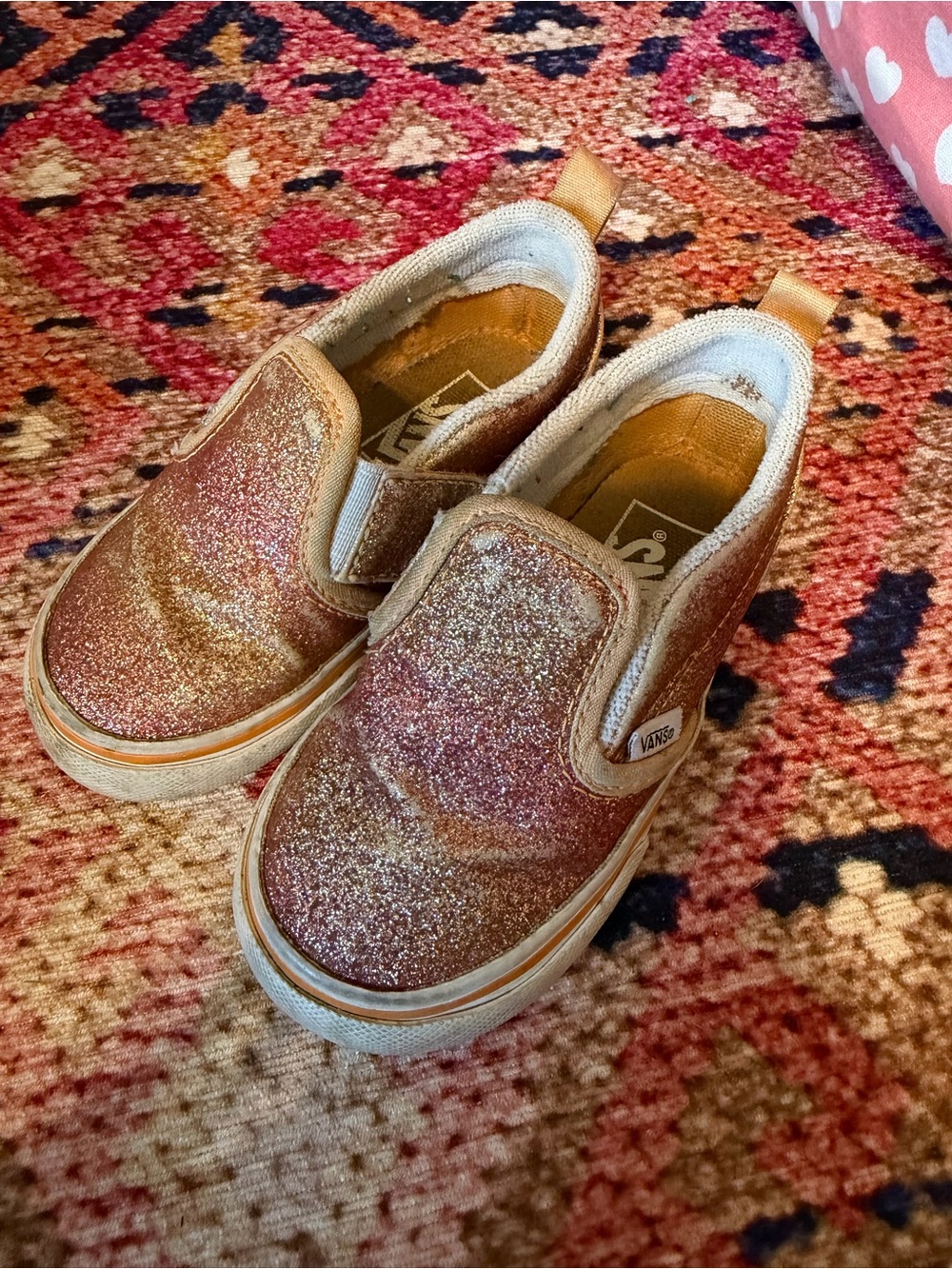 Vans Kids Glitter Slip-On Sneakers in Rose